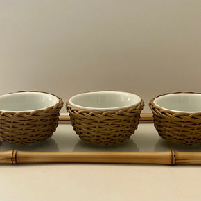 KIT 3 BOWLS PEQUENOS E PRANCHA DE VIDRO COM BAMBU DETALHES