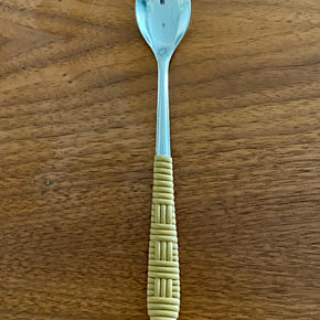 COLHER DE VIME COM CABO LONGO COR CARAMELO DETALHES