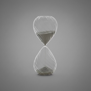 Ampulheta decorativa de 60 minutos feita em vidro transparente trabalhado com textura espiralada canelada e areia cinza.