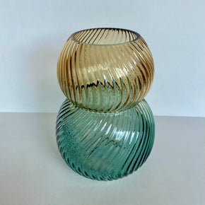 VASO DE VIDRO CANELADO 2 ESFERAS.