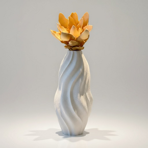 vaso cor off white em cerâmica texturizada e formato em espiral. Perfeito para decorações contemporâneas.