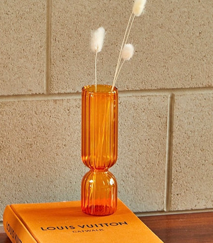 Mini vasos e castiçais para mesa posta