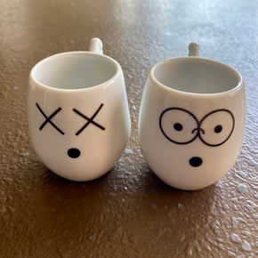 PAR DE XÍCARAS DE PORCELANA "ANJINHOS 2" - GREGHY DESIGN