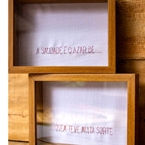 https://sosweetkasa.com.br/products/conjunto-2-quadros-decorativos-saudade-e-o-azar-de-quem-teve-muita-sorte

