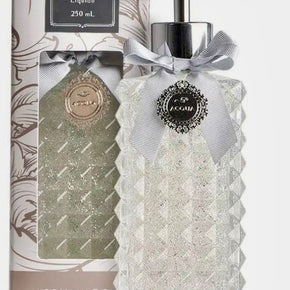 SABONETE LÍQUIDO COM GLITTER ACQUA AROMA, 250ML, SÂNDALO E CASSIS