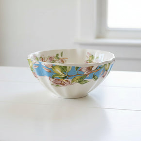 Vista externa do bowl da coleção Mommy Flowers em cerâmica da marca Maison Blanche.